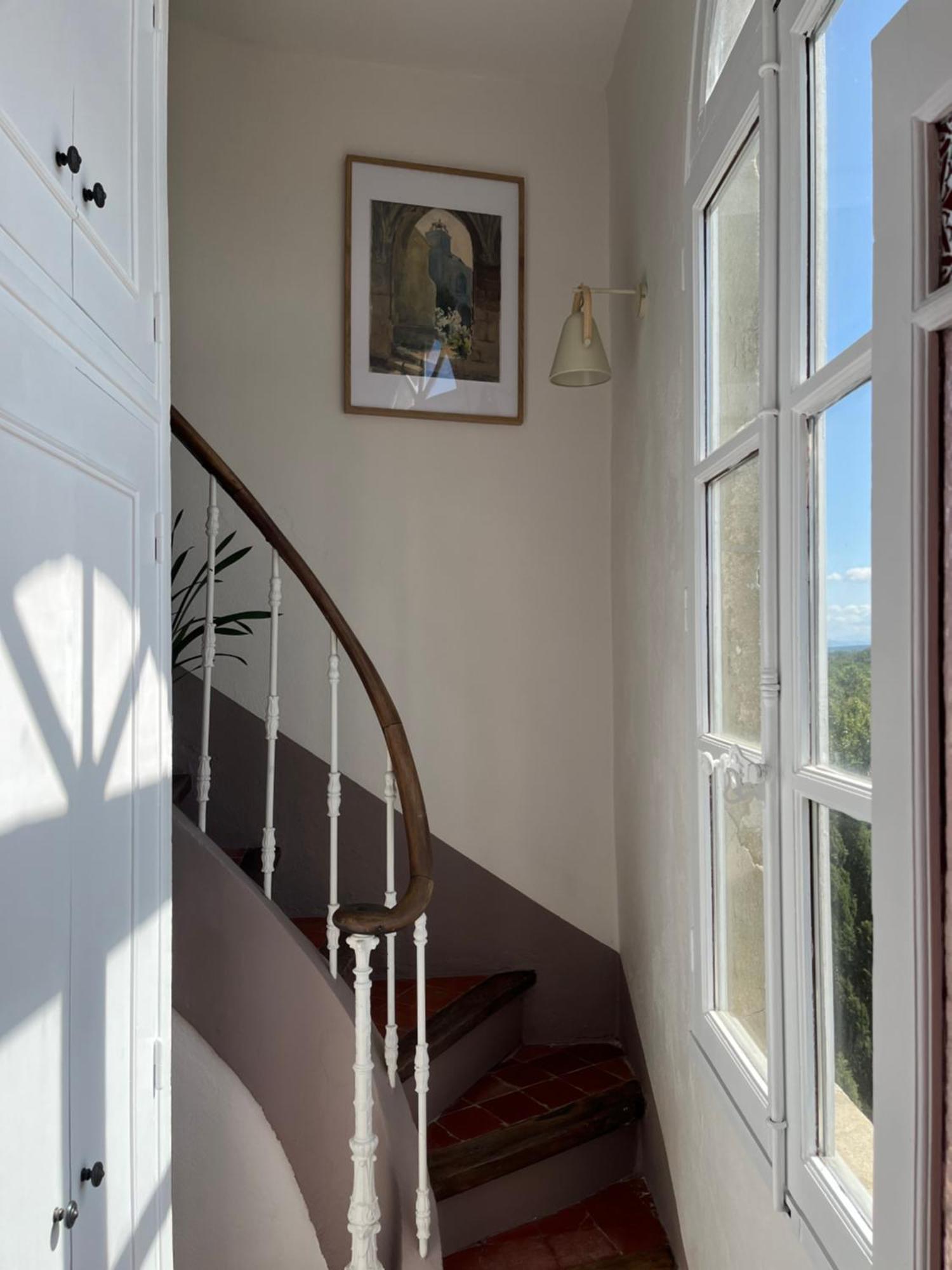 Charmante Petite Maison Avec Vue Panoramique, En Centre Historique, Proche D'Avignon, Ancienne, Renovee, Climatisee, Terrasse, Parking Public Gratuit Villeneuve-lès-Avignon Buitenkant foto